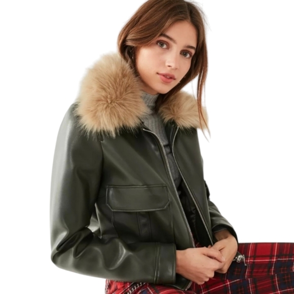 NWOT Urban Outfitters Silence & Noise Faux Fur Jacket Small - Picture 2 of 9